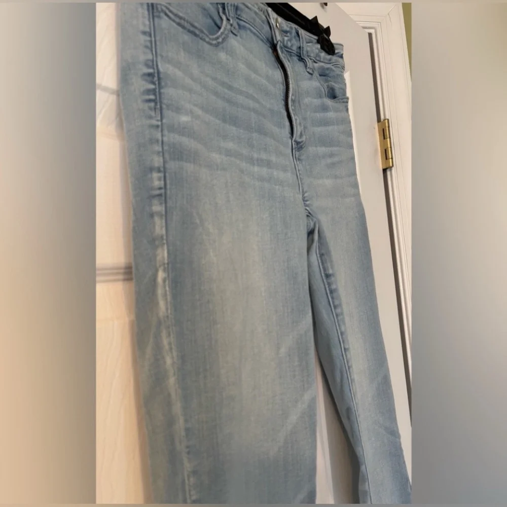 American Eagle Hi-Rise Jegging Jeans Light Wash Size 8